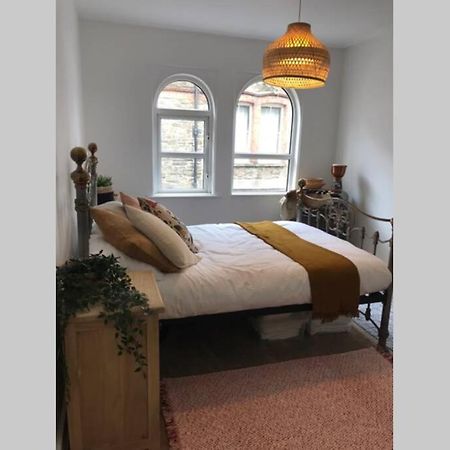 Beautiful 2 Bed Flat In The Heart Of Lynton Devon Lägenhet Exteriör bild