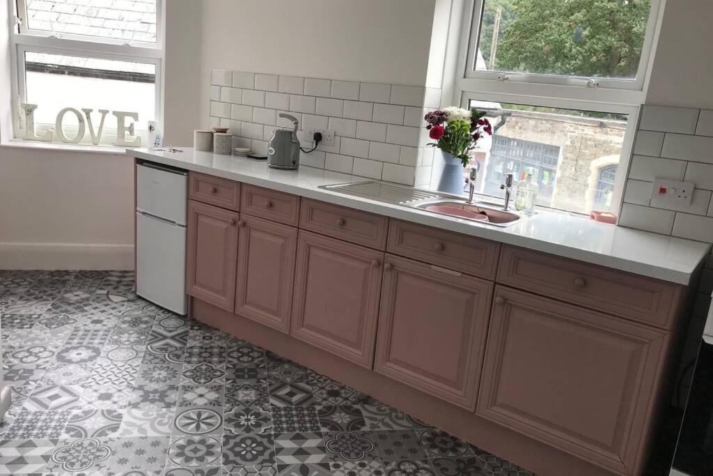 Beautiful 2 Bed Flat In The Heart Of Lynton Devon Lägenhet Exteriör bild